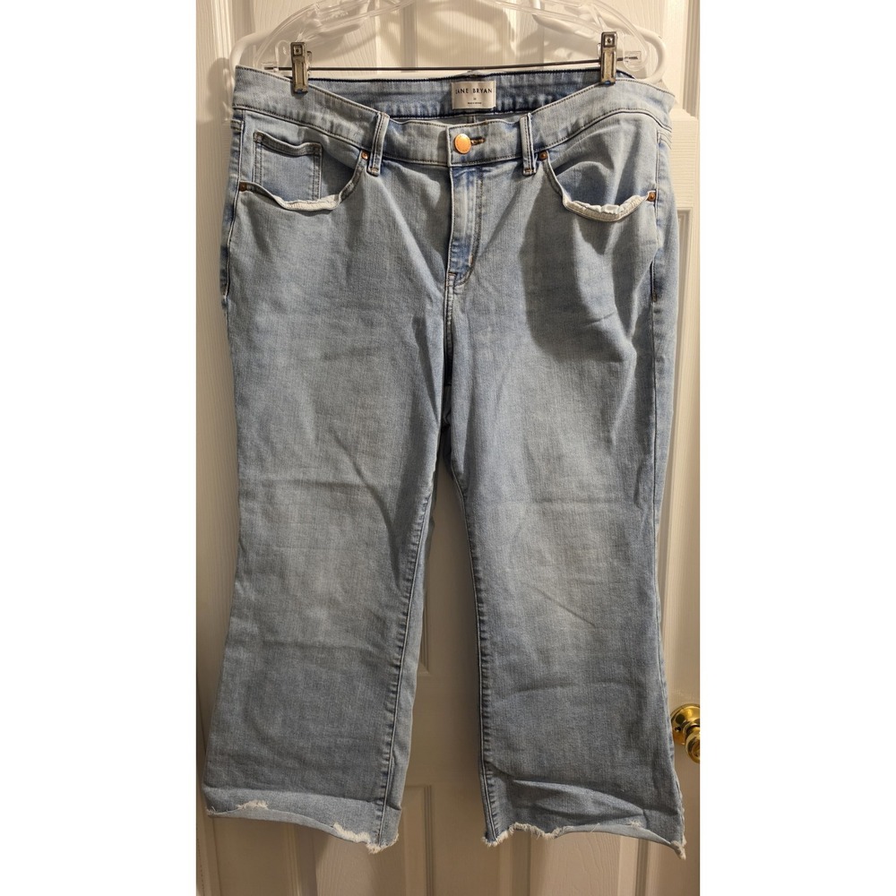 Lane Bryant Light Denim Flex Magic Waistband Mid Cropped Flare Jeans Size 20